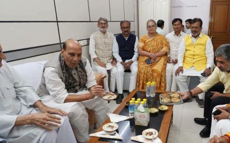 राजनाथ सिंह के लखनऊ दौरे का दूसरा दिन आज:दुर्गा पूजा कार्यक्रम में होंगे शामिल, शोक संतृप्त परिवारों के घर भी जाएंगे