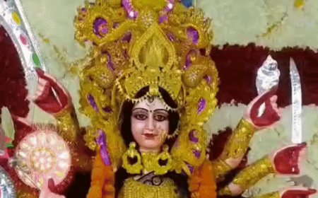 नाथ नगरी हुई शक्तिमय, नवमी पर उमड़ा आस्था का सैलाब:ललिता देवी, 84 घंटा मंदिर समेत शक्तिपीठों पर लगीं लंबी कतारें, सुरक्षा के कड़े इंतजाम