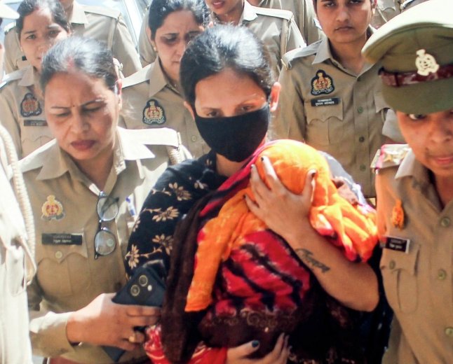 मेरठ नीला ड्रम कांड में बड़ा फैसला, मुस्कान और साहिल को फांसी की सजा